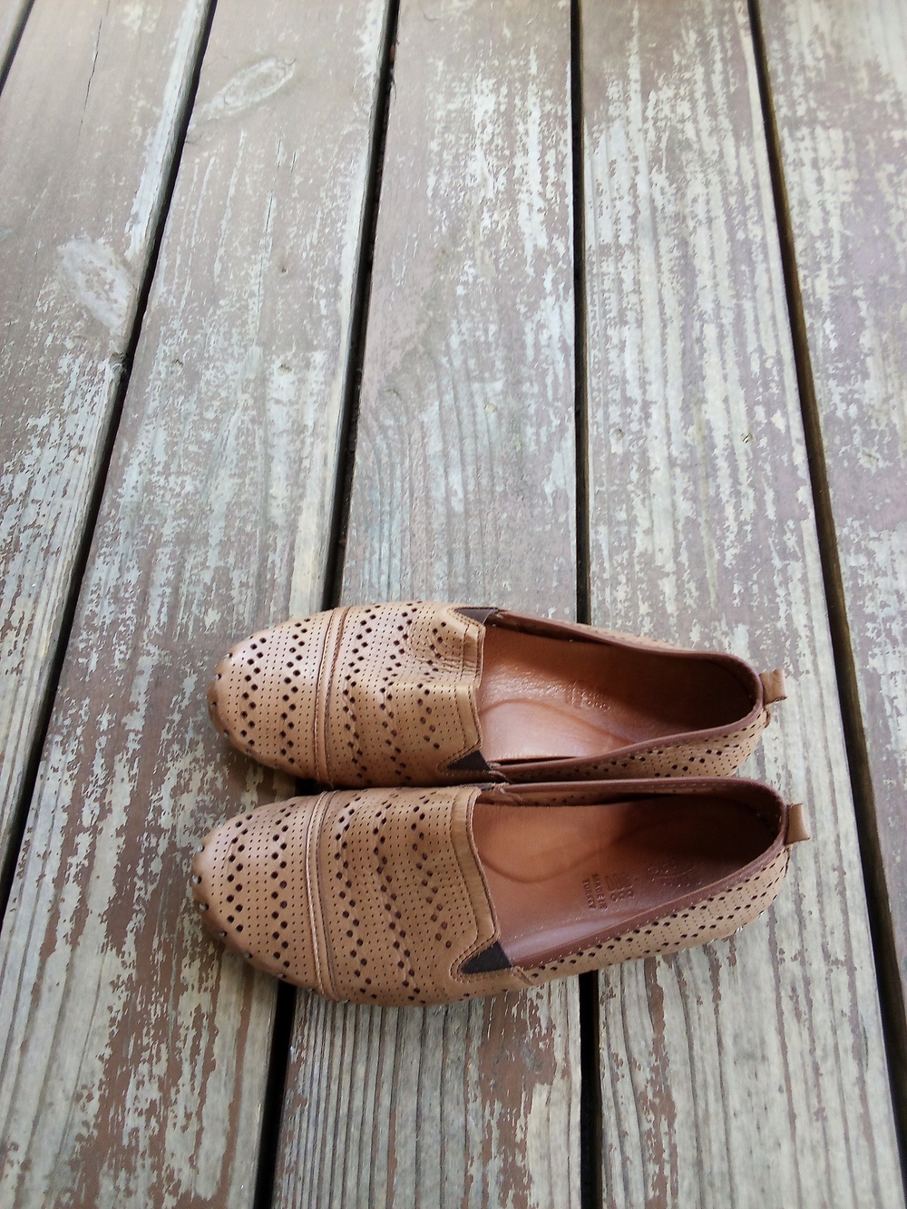 Spring Step Freida Tan Slip-On Flats - Picture 2 of 4